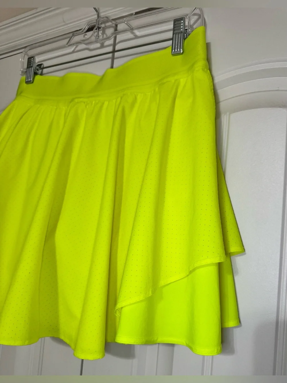 Lululemon Court Rival Perforated High-Rise Skirt *Long Highlight Yellow Size 10